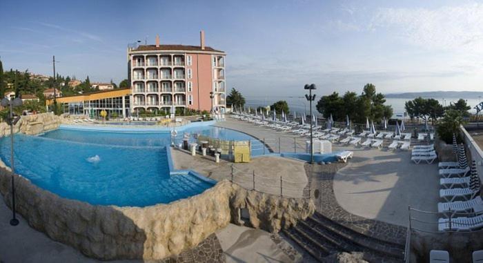 Hotel Aquapark Zusterna Koper Exterior photo