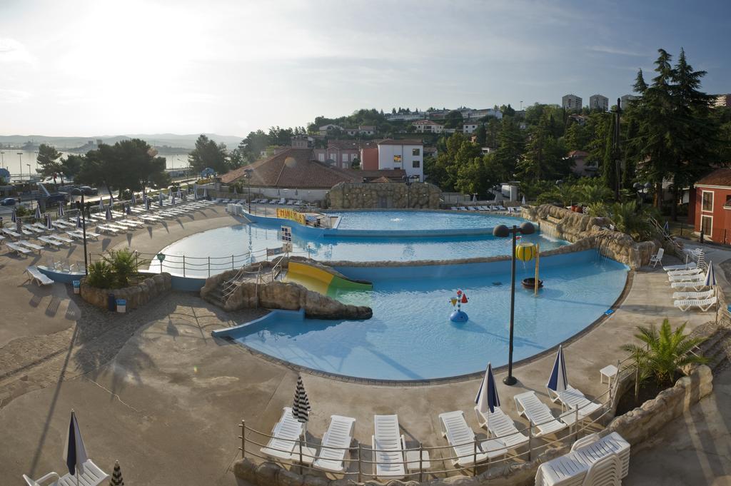 Hotel Aquapark Zusterna Koper Exterior photo